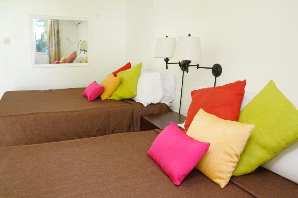 Castle Comfort Lodge Roseau Quarto foto