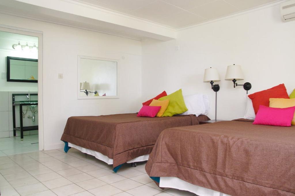 Castle Comfort Lodge Roseau Quarto foto